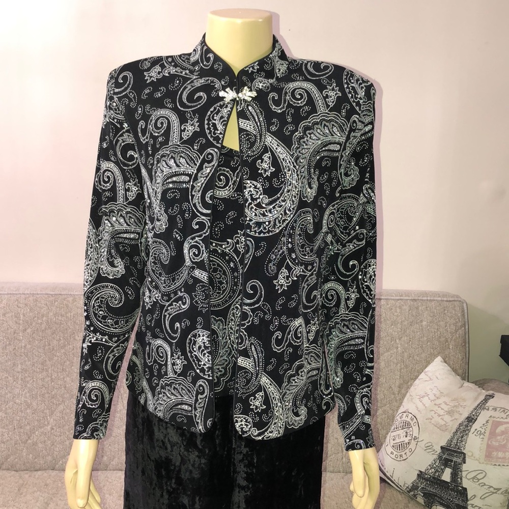 XSCAPE 2pc evening set size L made in USA
